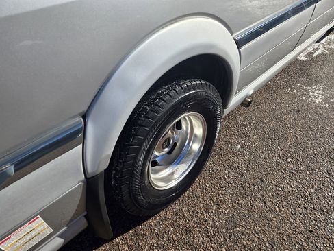 Used 2016 Mercedes-Benz Sprinter 3500 image 10