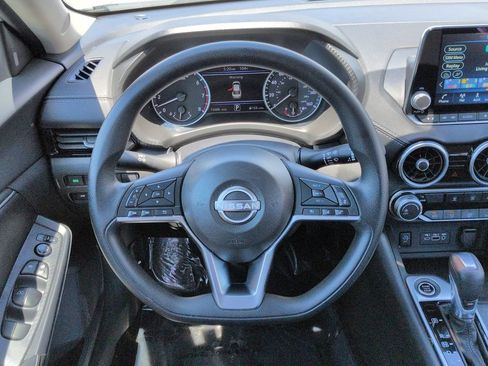 Used 2024 Nissan Sentra SV FWD image 19
