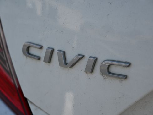 Used 2018 Honda Civic LX image 31