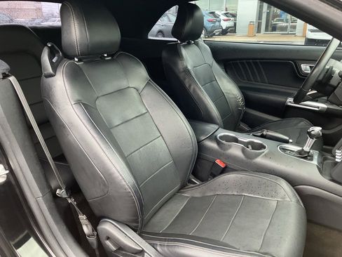 Used 2018 Ford Mustang Premium image 36