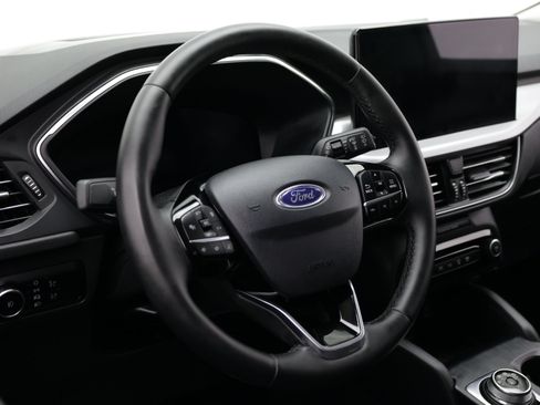 Used 2023 Ford Escape SE w/ PHEV Premium Package FWD image 11