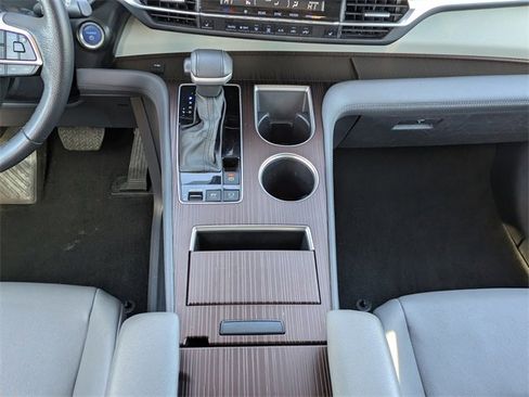 Used 2024 Toyota Sienna XLE image 20