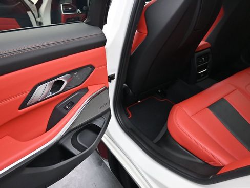 Used 2022 BMW M3 Competition w/ M Carbon Exterior Package image 22