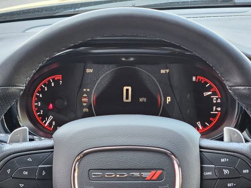 Used 2025 Dodge Durango GT AWD/4WD image 16