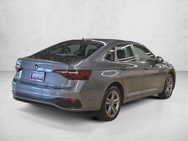Used 2024 Volkswagen Jetta SE FWD image 5