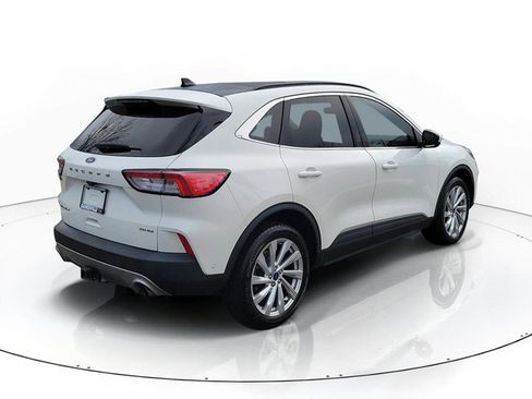 Used 2022 Ford Escape Titanium w/ Titanium Elite Package image 2