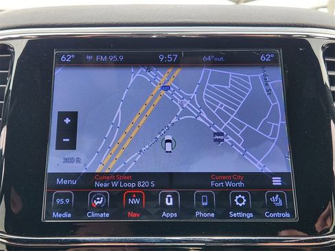 Used 2020 Jeep Grand Cherokee Limited image 18