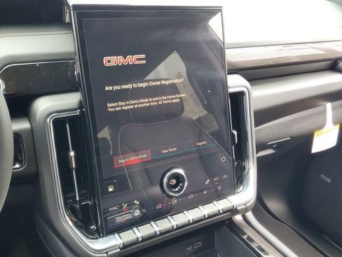 New 2026 GMC Yukon XL Elevation AWD/4WD image 10