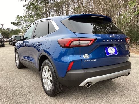 Used 2023 Ford Escape Active FWD image 9
