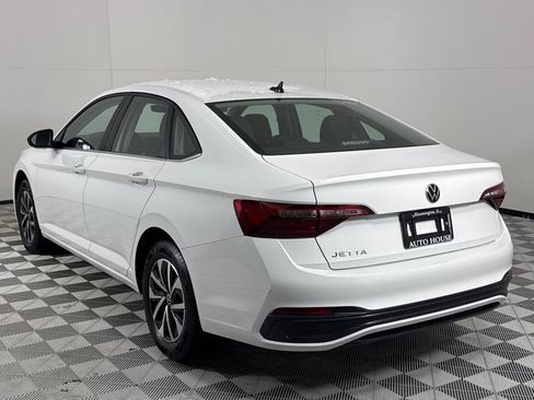 Used 2024 Volkswagen Jetta S image 7
