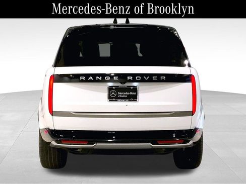 Used 2025 Land Rover Range Rover SE AWD/4WD image 4