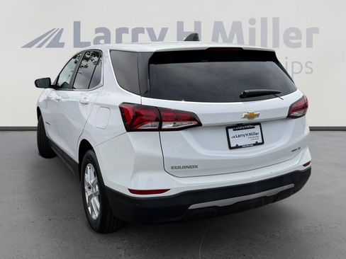 Used 2024 Chevrolet Equinox LT AWD/4WD image 3