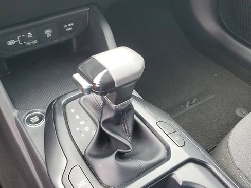 Certified 2025 Kia K4 FWD image 27