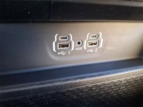 Certified 2020 RAM 1500 Laramie image 27