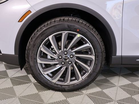 New 2026 Lincoln Corsair Reserve image 18