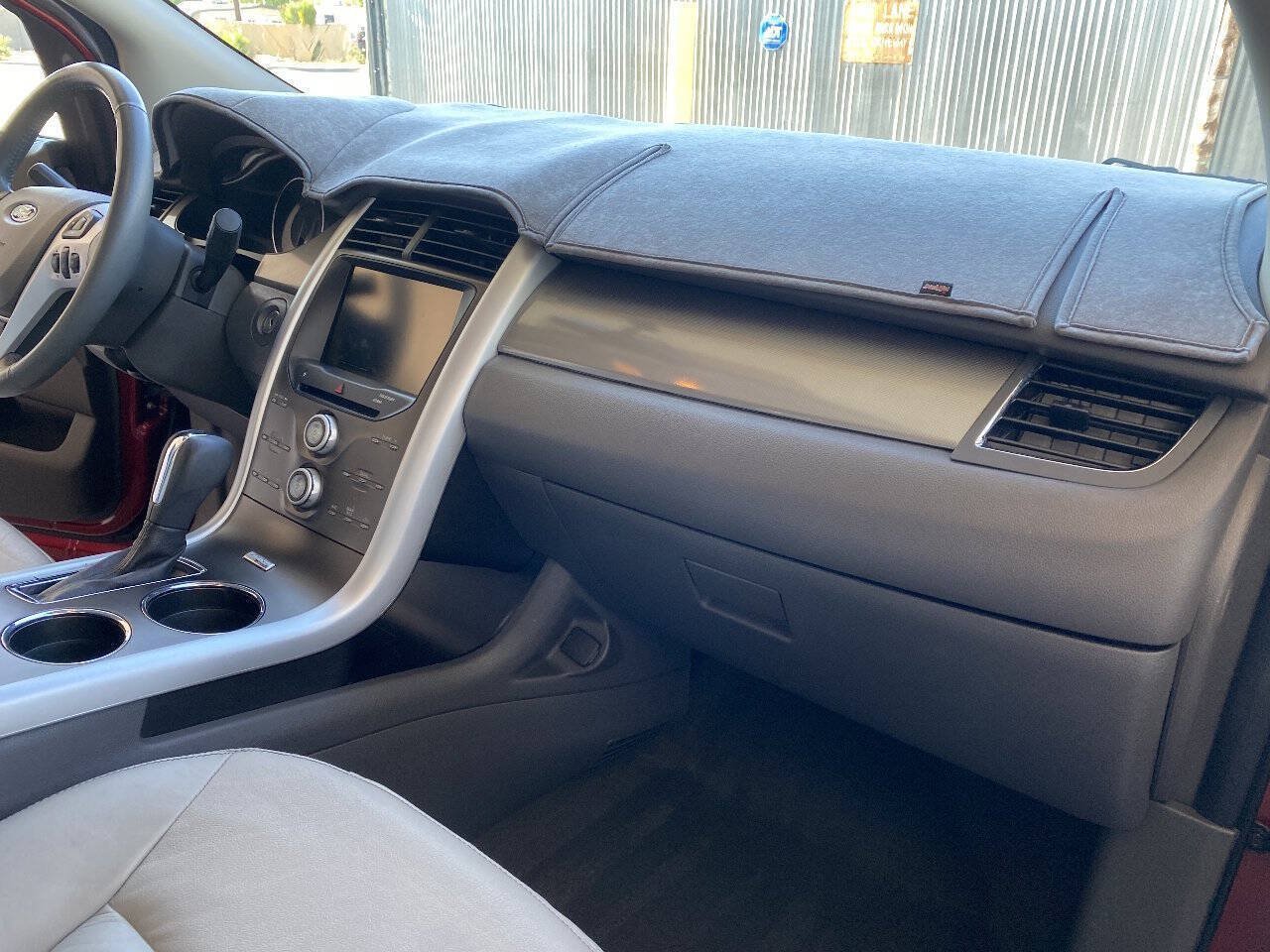 Used 2013 Ford Edge SEL FWD image 34