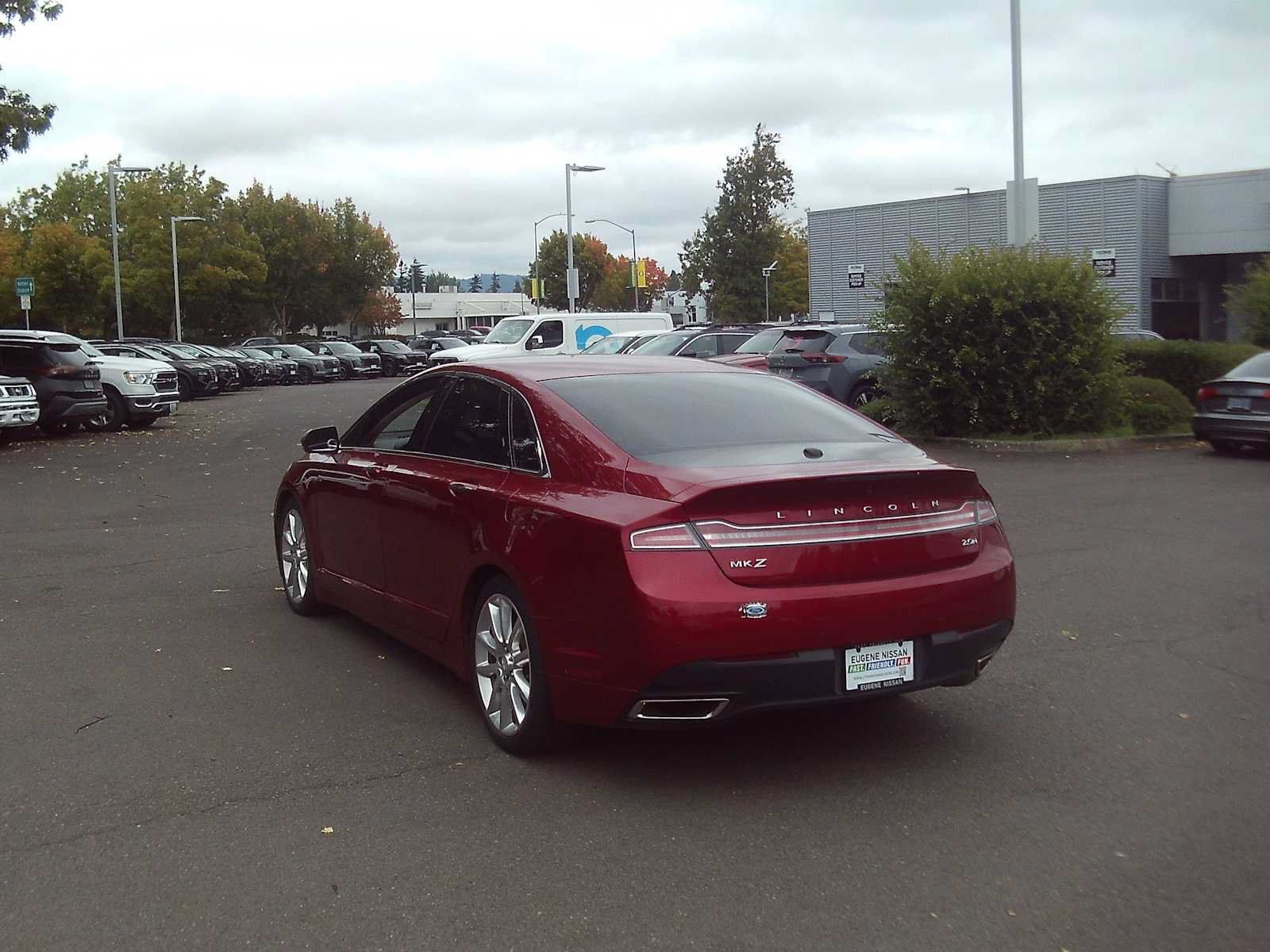 Used 2016 Lincoln MKZ Hybrid w/ Equipment Group 600A Reserve FWD image 3