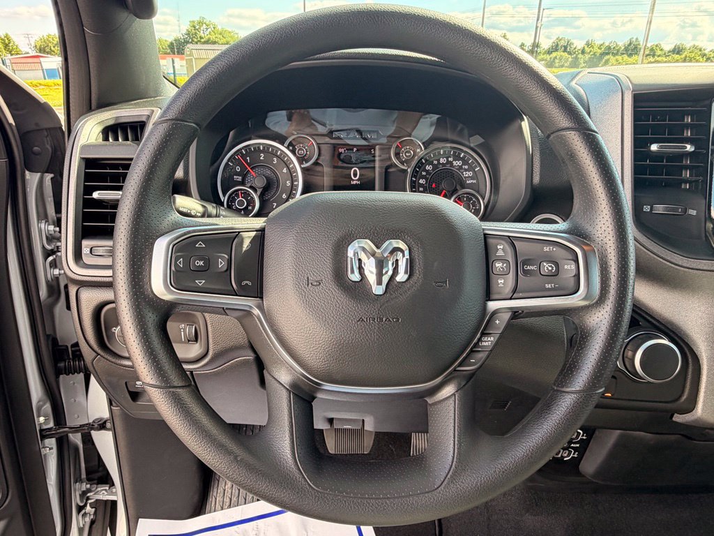 New 2026 RAM 1500 Express AWD/4WD image 20