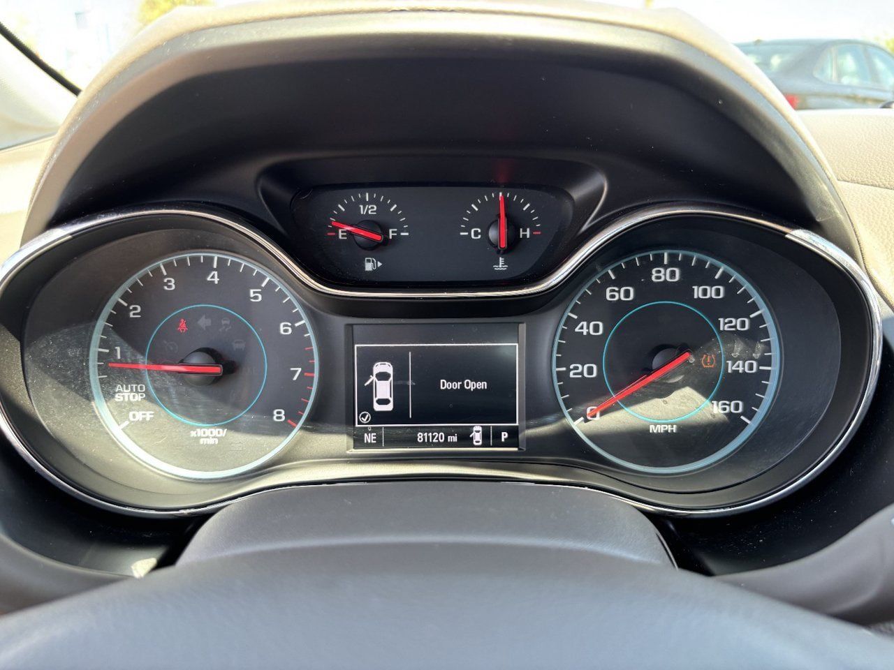 Used 2018 Chevrolet Cruze LT FWD image 28