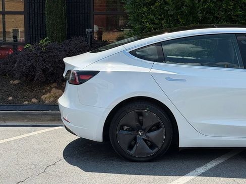 Used 2018 Tesla Model 3 RWD image 22