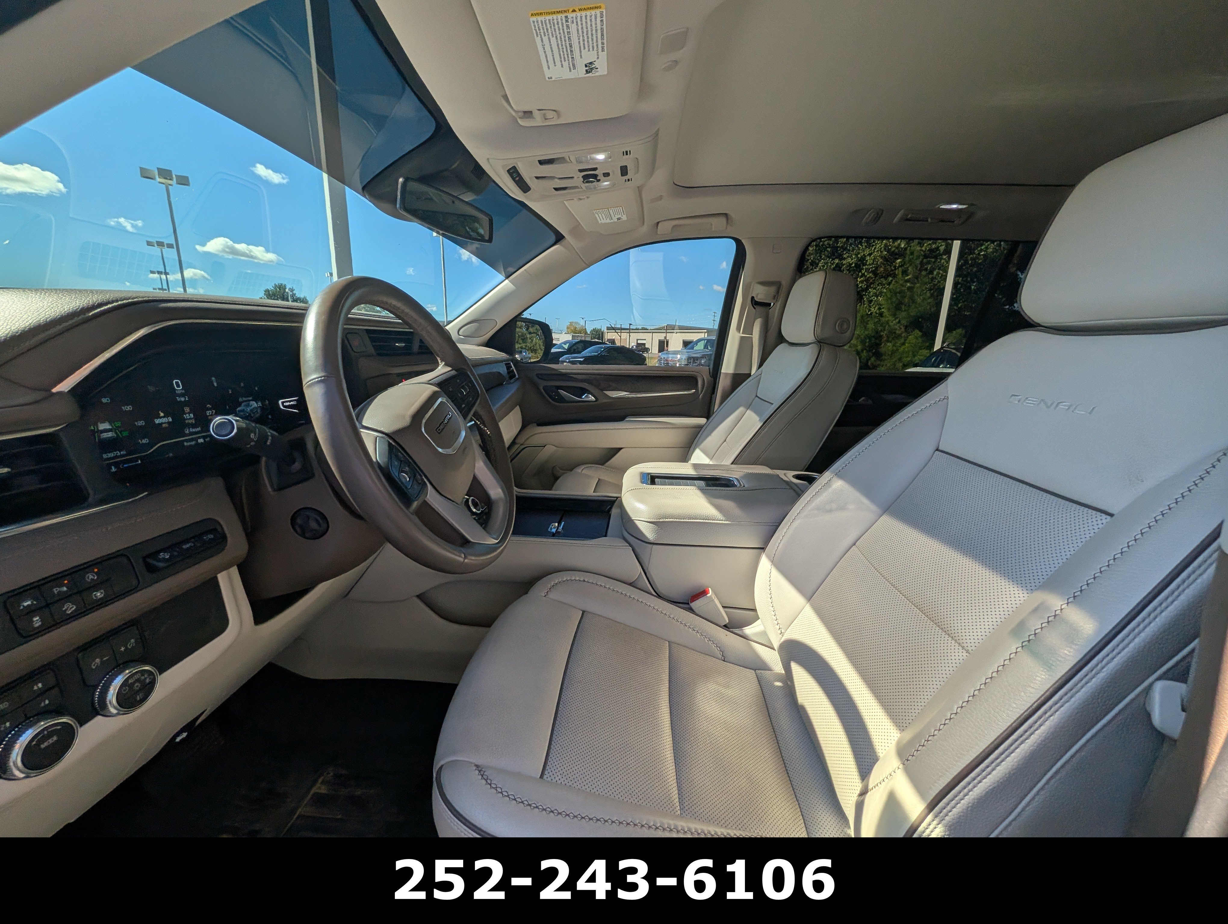 Used 2023 GMC Yukon XL Denali AWD/4WD image 13