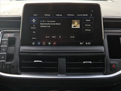 Used 2021 Chevrolet Suburban Z71 AWD/4WD image 12