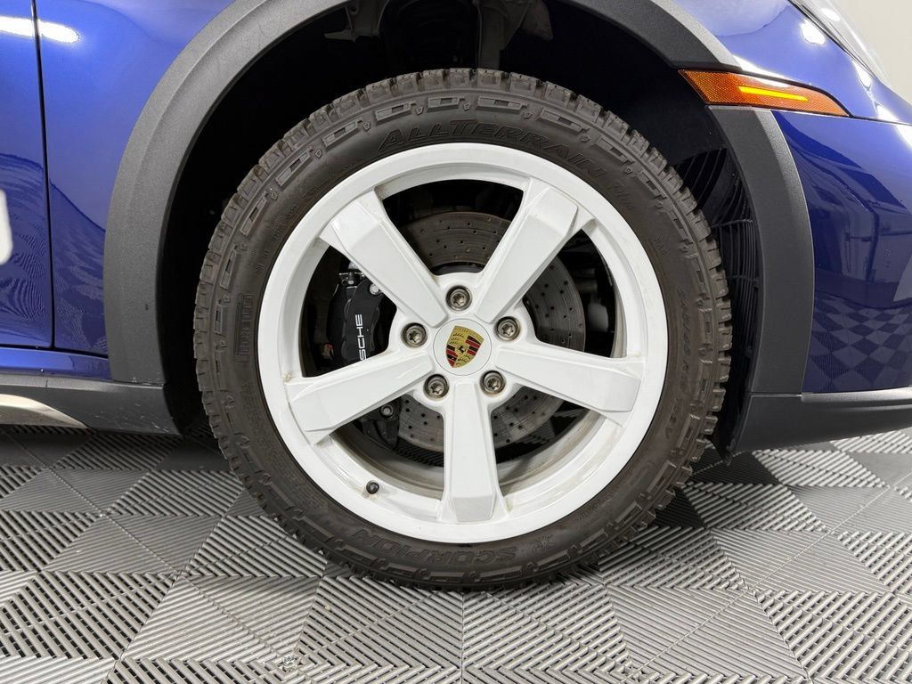 Used 2024 Porsche 911 Dakar AWD/4WD image 19