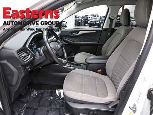 Used 2022 Ford Escape SE w/ Convenience Package AWD/4WD image 14