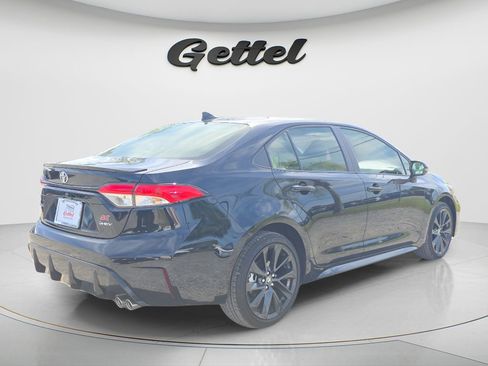 Used 2026 Toyota Corolla SE FWD image 4