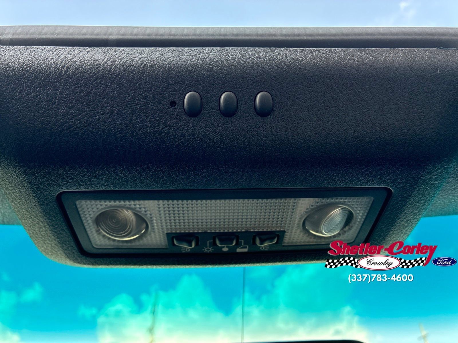 Used 2005 Ford Thunderbird RWD image 26
