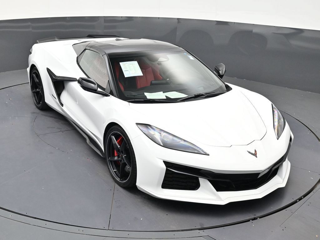 Used 2025 Chevrolet Corvette E-Ray AWD/4WD image 18