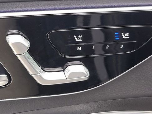 Used 2025 Mercedes-Benz C 300 4MATIC Sedan image 13