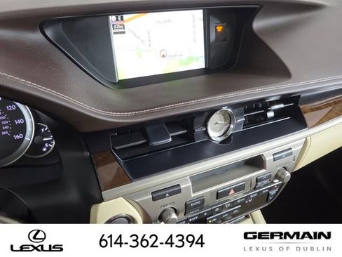Used 2017 Lexus ES 350 w/ Luxury Package FWD image 25