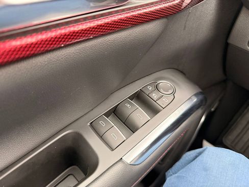 Used 2024 Chevrolet Traverse RS FWD image 30