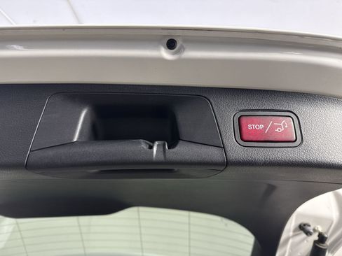 Used 2025 Mercedes-Benz GLA 250 4MATIC image 34