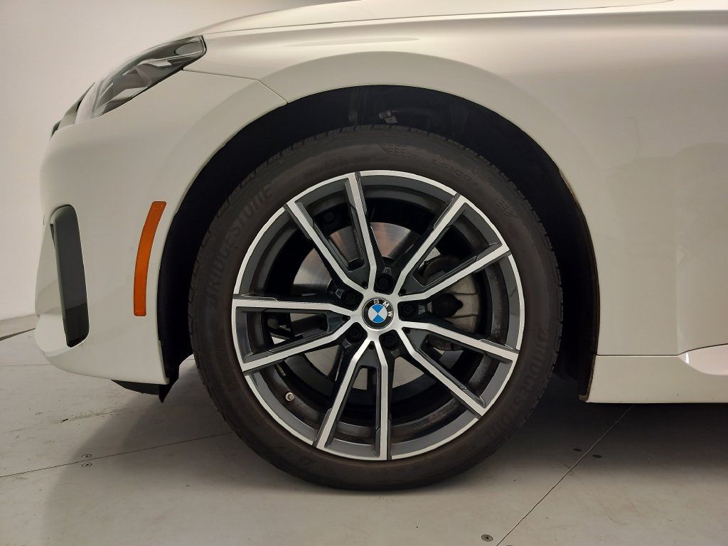 Certified 2023 BMW 230i xDrive Coupe w/ Convenience Package AWD/4WD image 5