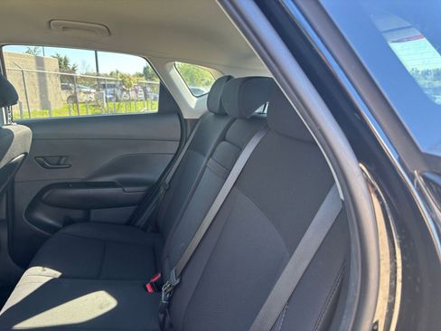 Used 2025 Hyundai Kona SEL image 36
