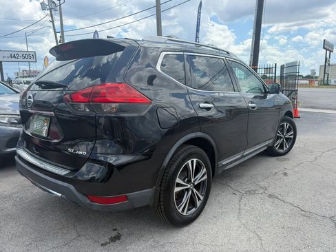 Used 2017 Nissan Rogue SL w/ SL Premium Package AWD/4WD image 4