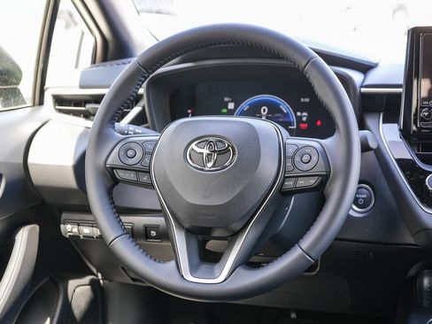 New 2026 Toyota Corolla SE image 18