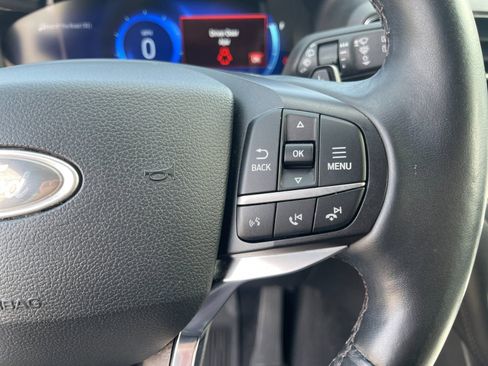 Used 2020 Ford Explorer Platinum w/ Premium Technology Package image 29