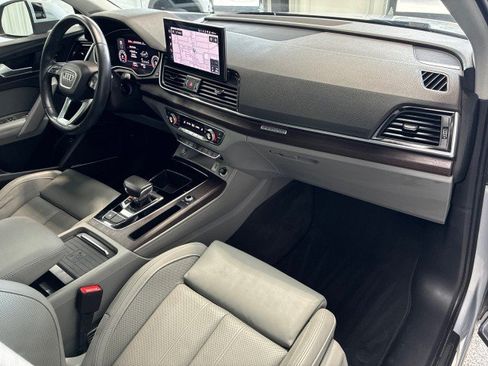 Used 2021 Audi Q5 Prestige AWD/4WD image 11