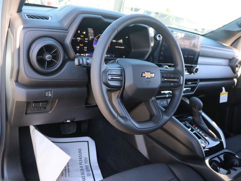 New 2026 Chevrolet Colorado W/T image 15