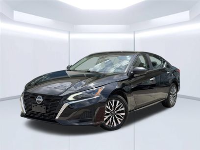 Used 2025 Nissan Altima 2.5 SV