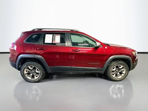 Used 2019 Jeep Cherokee Trailhawk w/ Cold Weather Group AWD/4WD image 5