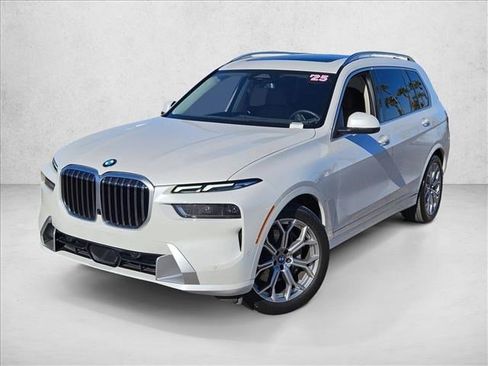 Used 2025 BMW X7 xDrive40i w/ Premium Package image 1