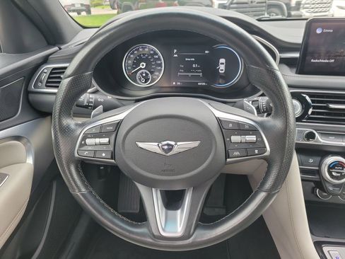 Used 2022 Genesis G70 2.0T RWD image 24