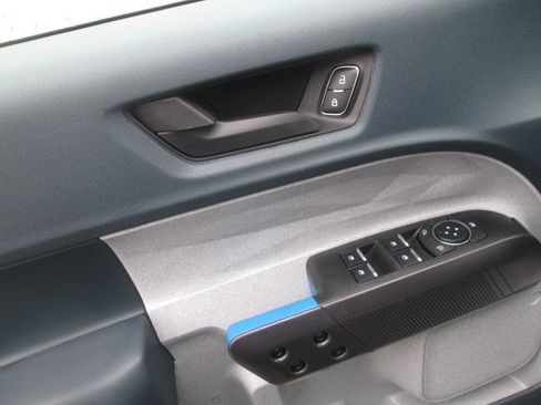 New 2025 Ford Maverick XLT image 11