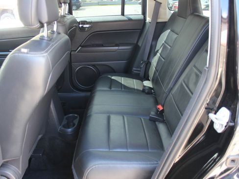 Used 2017 Jeep Patriot High Altitude AWD/4WD image 15