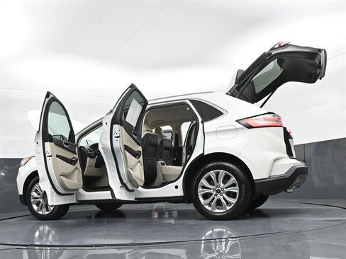 Certified 2024 Ford Edge Titanium AWD/4WD image 46