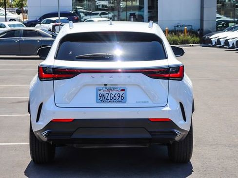 Certified 2025 Lexus NX 250 FWD image 5